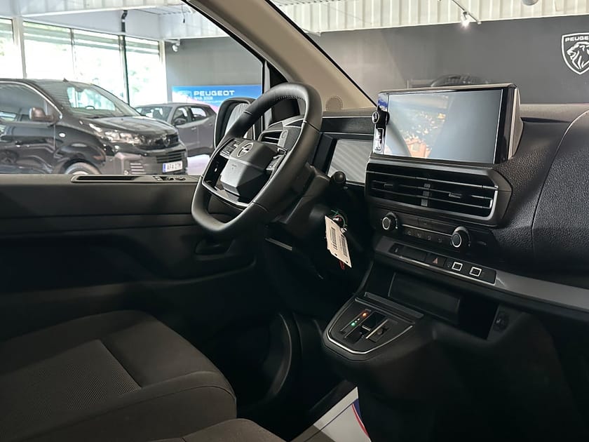 Bild 5 av Opel Vivaro Skåpbil L3 2,0145hk .- Dubbla dörrar, värmare, drag