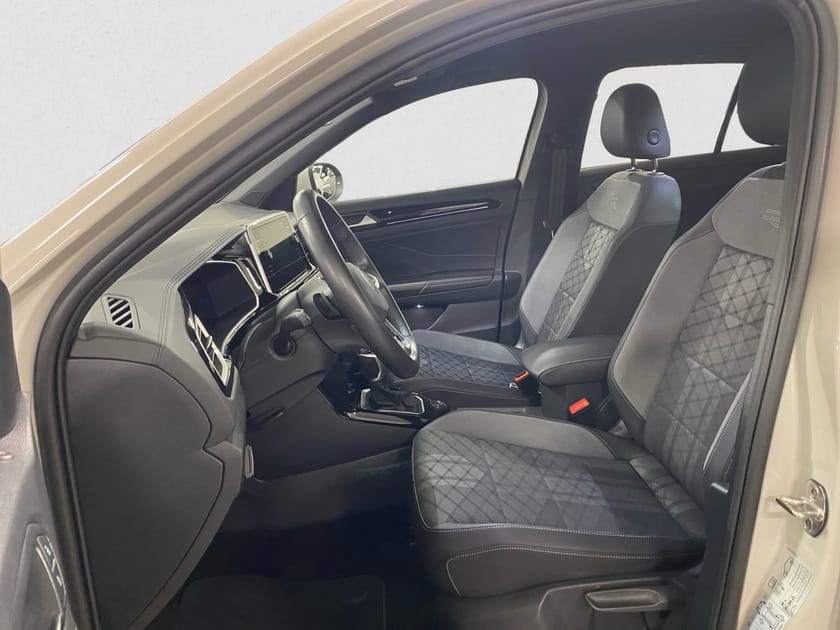 Bild 5 av Volkswagen T-Roc 2.0 TDI 150 HK 4M DSG R-Line