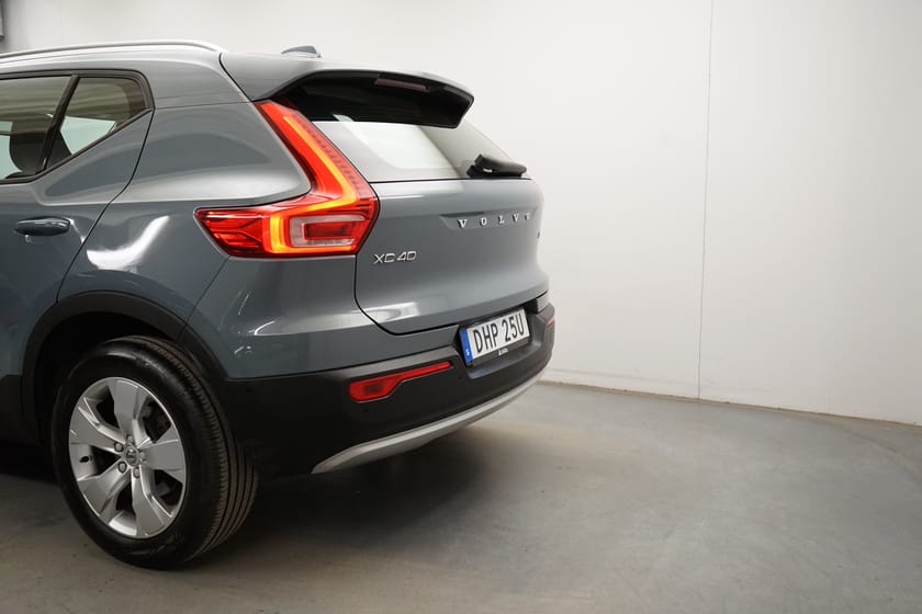 Bild 3 av Volvo XC40 D4 AWD Momentum Advanced Edition, Dragkrok