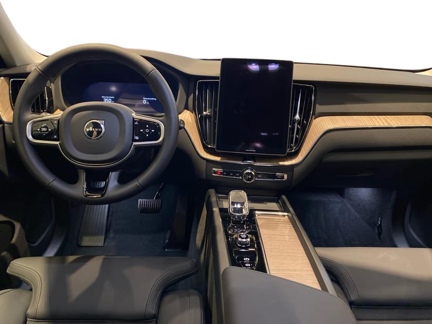 Bild 5 av Volvo XC60 T6 Plus Dark Nordic Edition