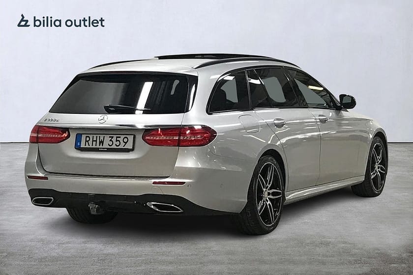 Bild 5 av Mercedes-Benz E 220 T d AMG 194hk Nightpkt Panorama Navi Drag B-kamera