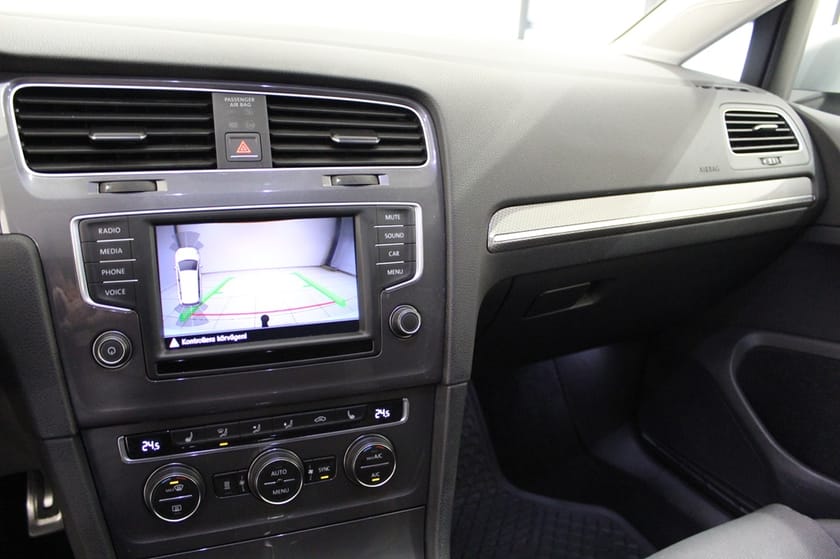 Bild 4 av Volkswagen Golf Alltrack Drag backkamera Värmare