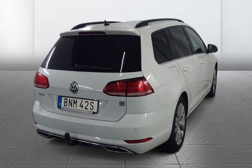 Bild 4 av Volkswagen Golf Sportscombi SC 1.5 TSI GT R-Line Drag Vinter Värmare LED-ramp