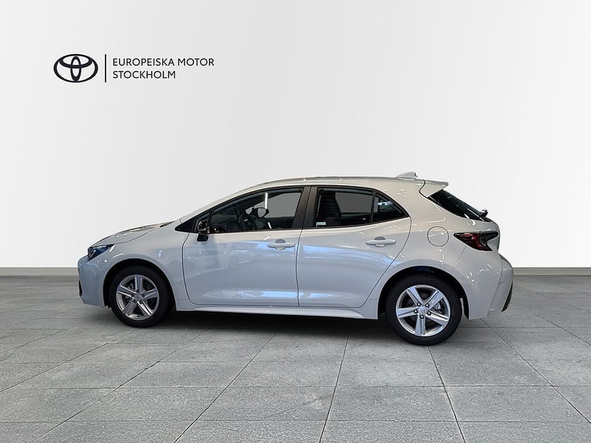 Bild 4 av Toyota Corolla Hybrid 1,8 5D ACTIVE PLUS - VINTERHJUL/DEMO