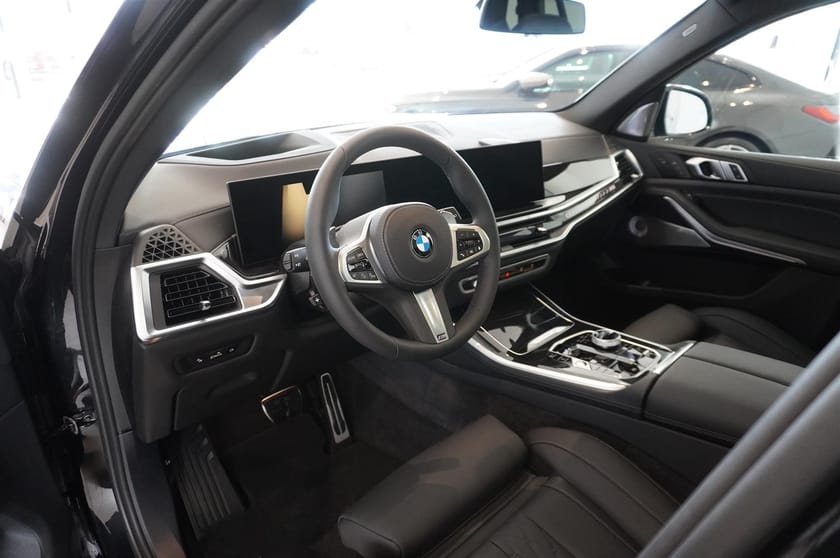 Bild 2 av BMW X5 xDrive30d M Sport Pro Drag DA Pro B W