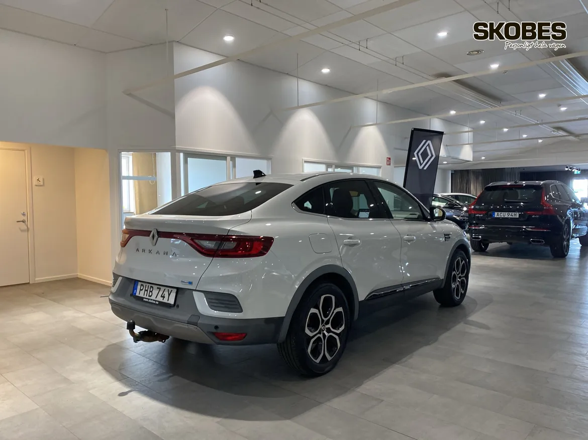 Renault Arkana E-TECH 145