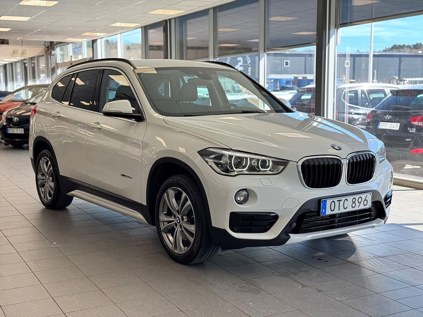 Bild 1 av BMW X1 xDrive20d Steptronic HUD Värm Navi Kamera