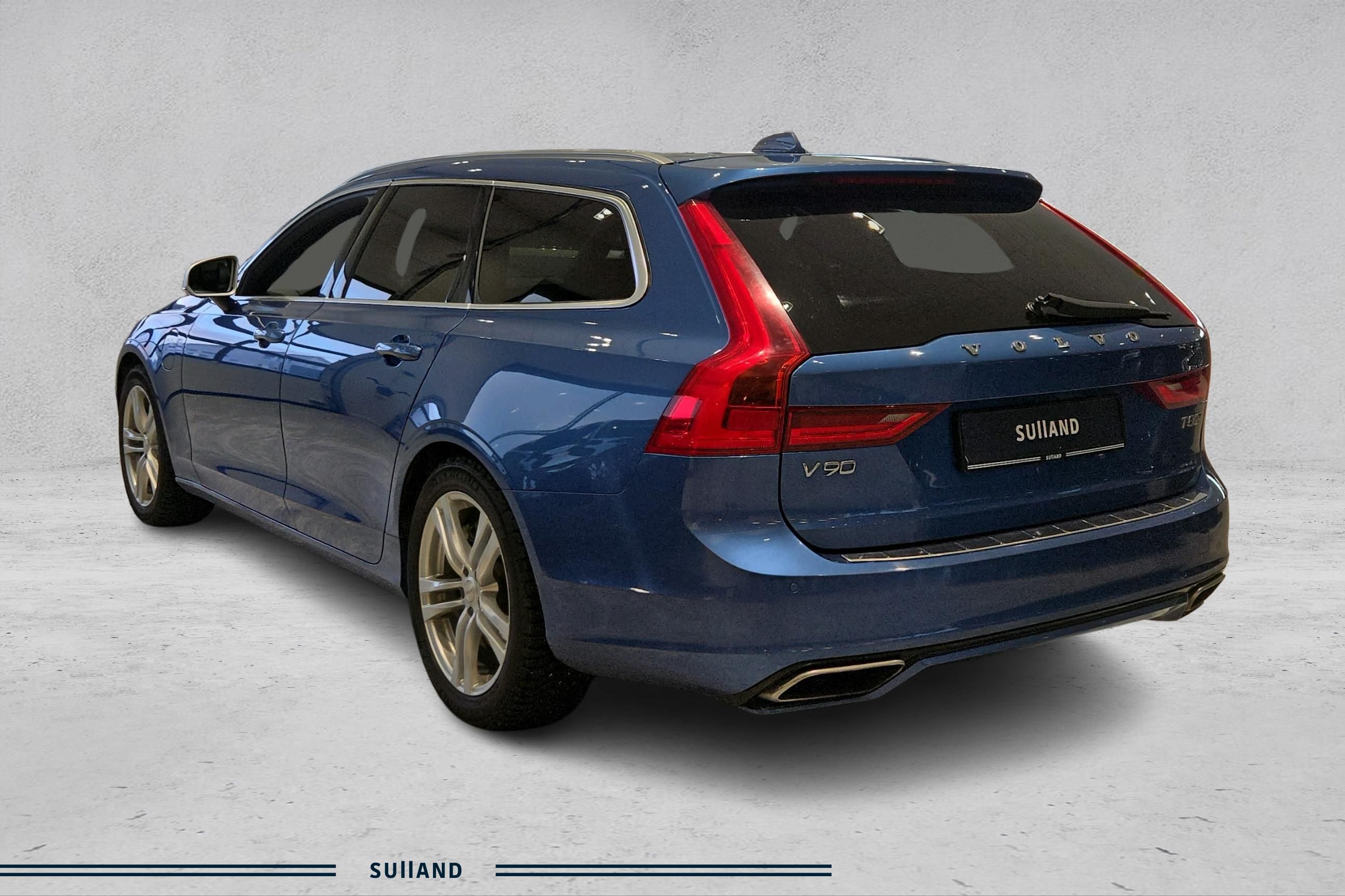 Thumnail bilde 2 av Volvo V90