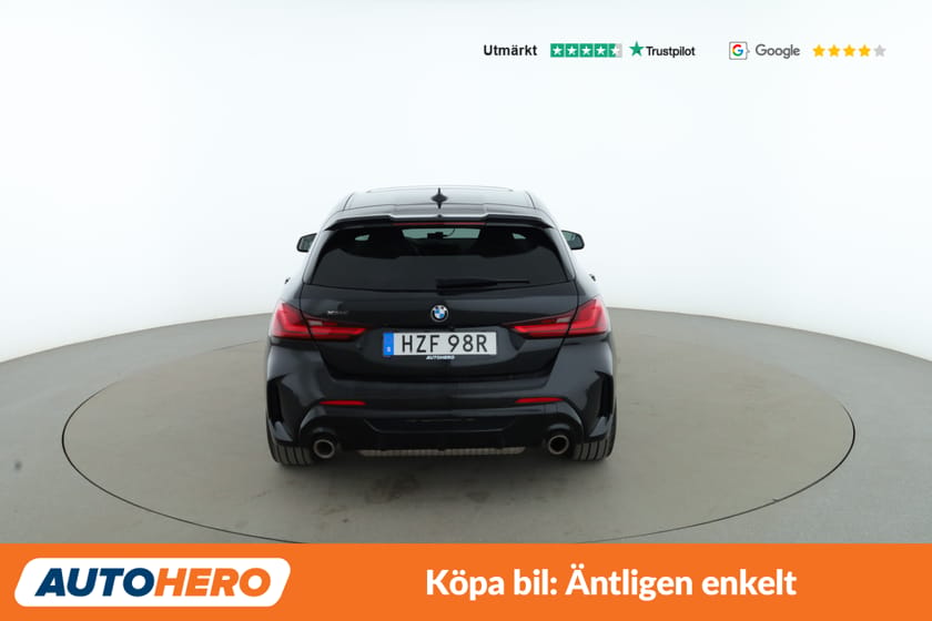 Bild 4 av BMW M135i xDrive / Pano, Helljusassist, Kamera, CarPlay, Rattvärme