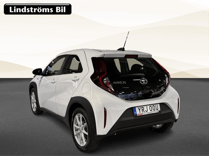 Bild 4 av Toyota Aygo X 1.0 Play V-hjul Leasing