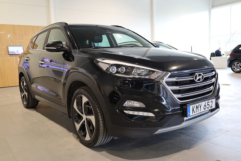 Bild 4 av Hyundai Tucson 2.0 CRDi 4WD Premium Pano Navi Kamera M-Värme Läder