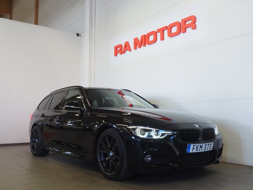 Bild 3 av BMW 330i xDrive Touring 252hk Aut M Sport HiFi Drag M-Värm Navi