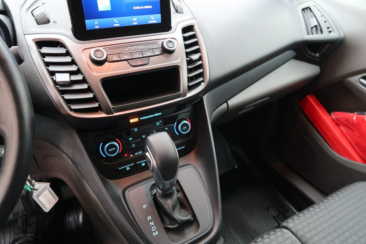 Ford Transit Connect 2024 - miniatyr 9