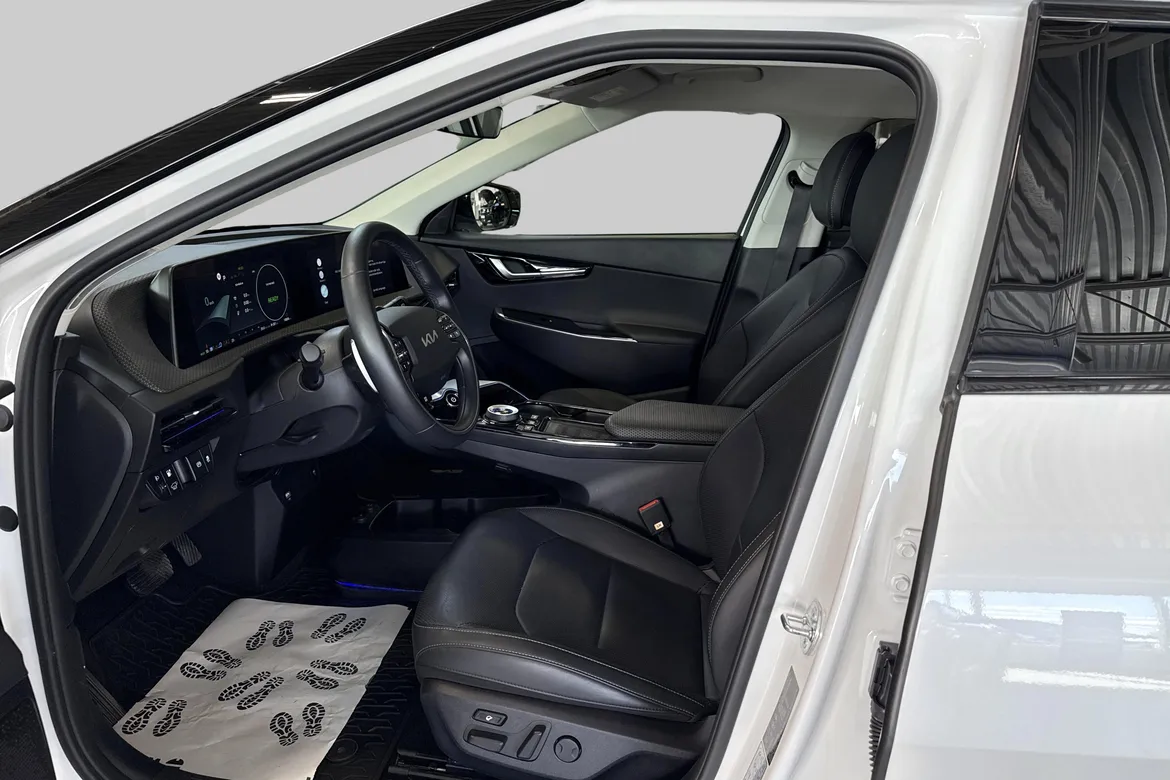 picture of a car