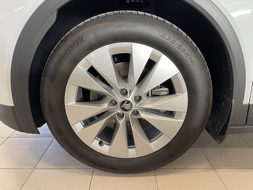 Bild 5 av Škoda Elroq 50 Skoda 55kWh 170HK Dragkrok / Backkamera