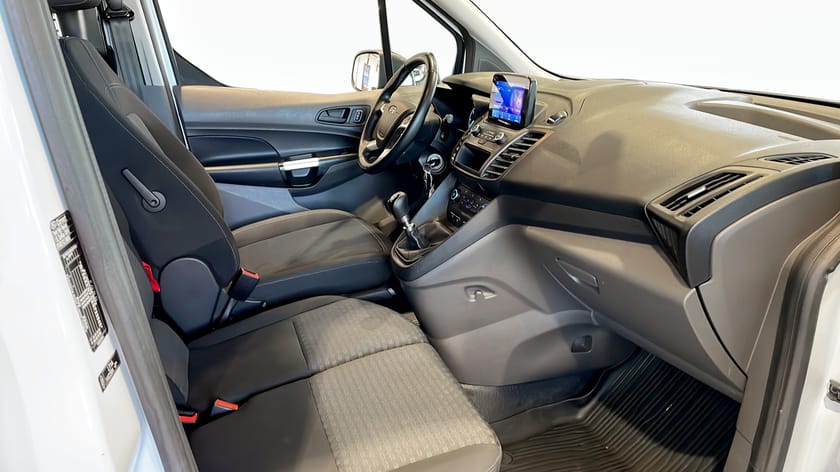 Bild 3 av Ford Transit Connect 230 LWB Skåp L2 Trend manuell 100HK | Dragkrok | Inredning |