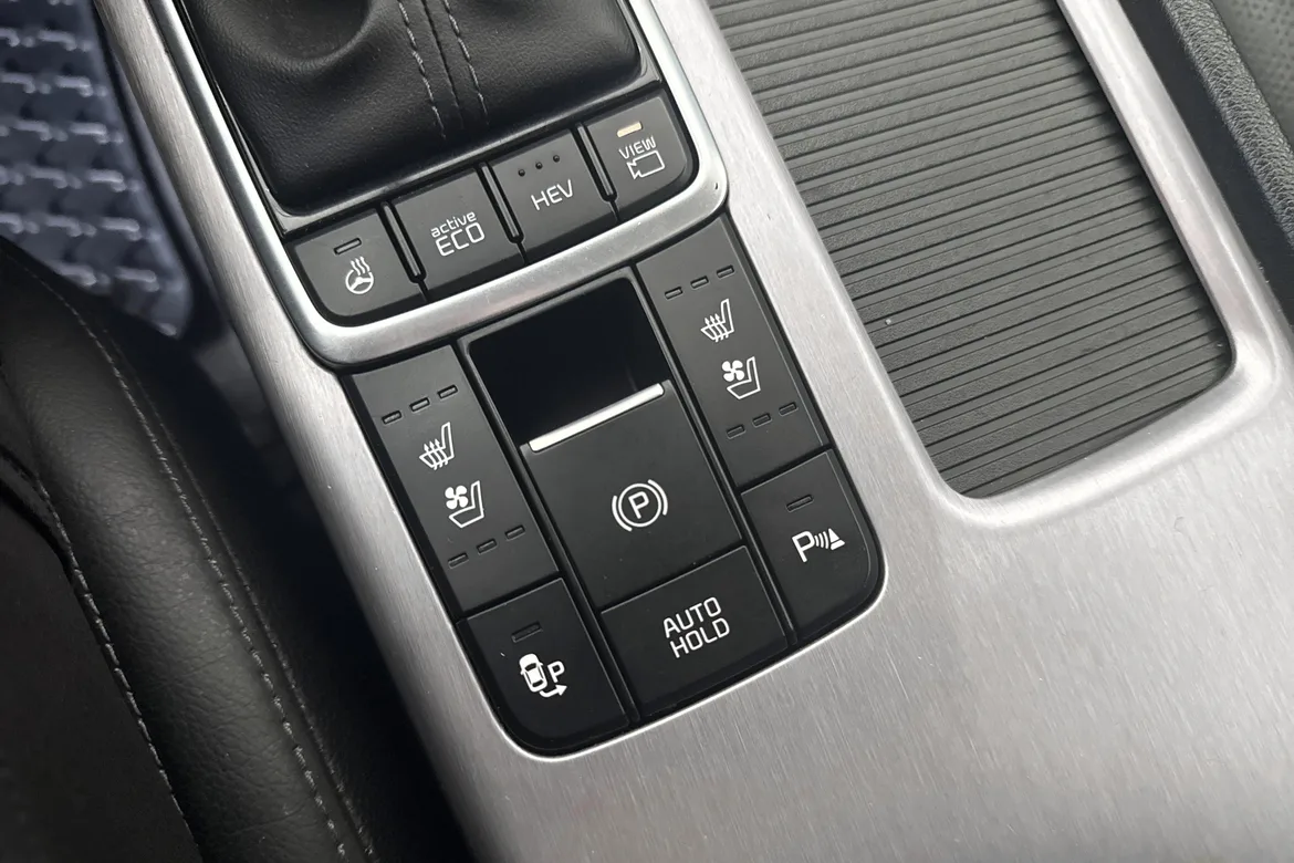 picture of a car