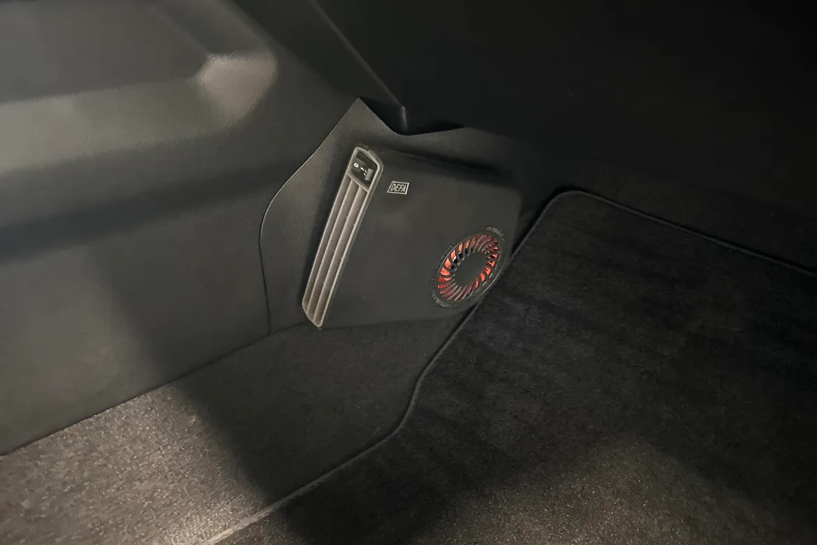 picture of a car