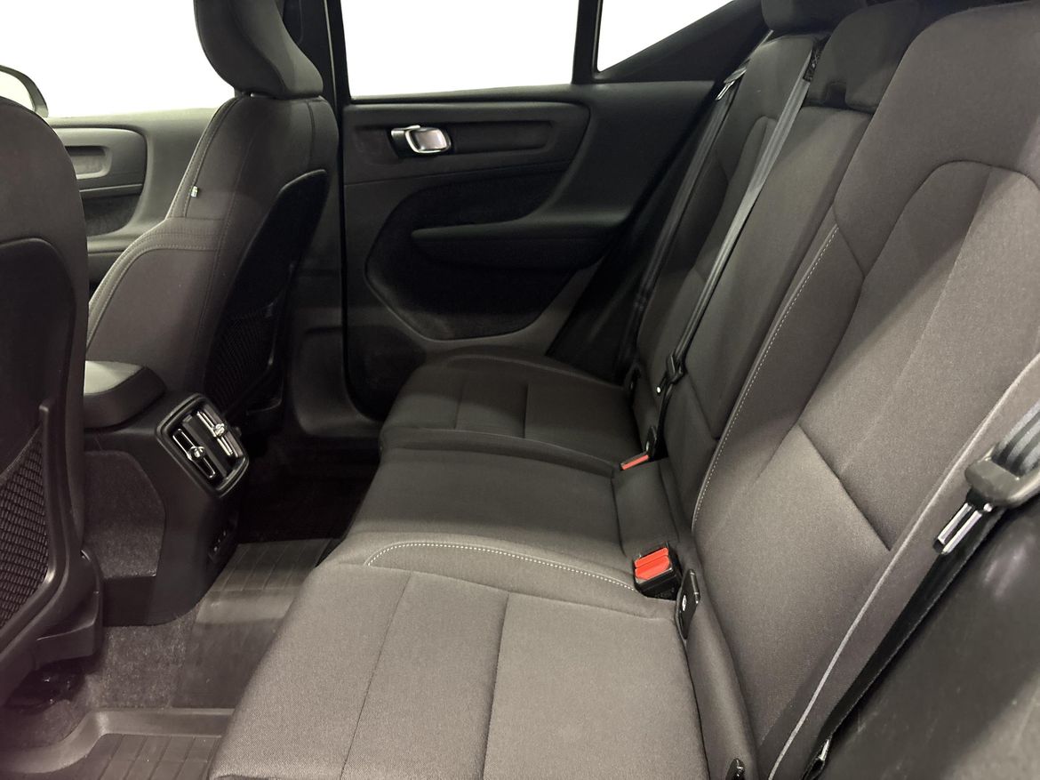 Volvo XC40 2023 - miniatyr 7
