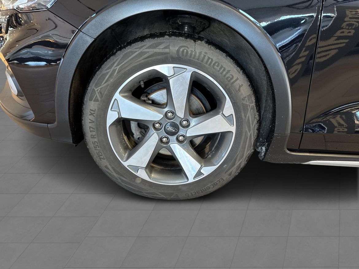 Ford Focus 2022 - miniatyr 10