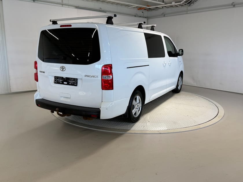 Bilde 3 av Toyota Proace 4x4 Lang Cruise/Kam/P-varm/Krok/Innredn/Dab/Relax gar