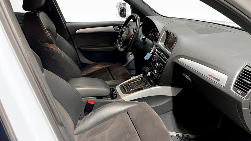 Bild 3 av Audi Q5 Design 2,0 TDi 190hk S-Tronic Quattro Drag Värmare El Stol