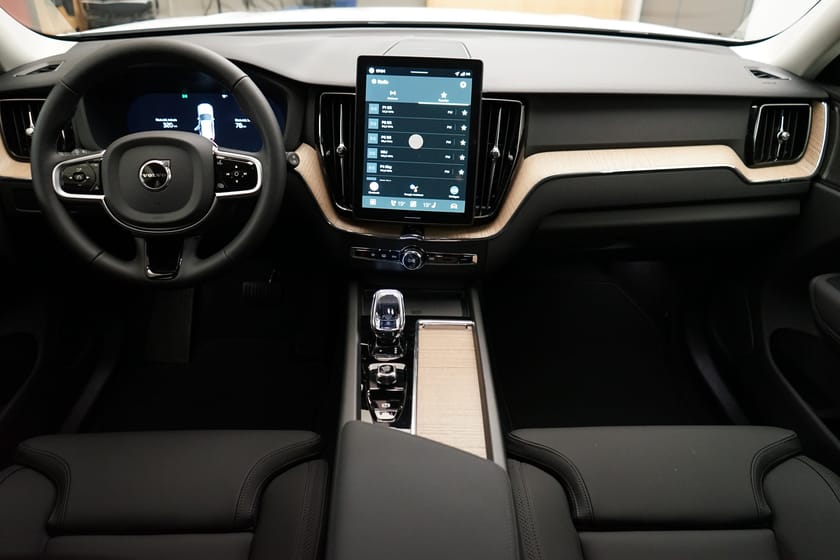 Bild 5 av Volvo XC60 T6 Plus Dark Nordic Edition