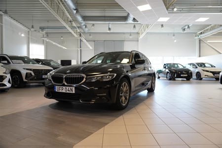 BMW 330e xDrive Touring