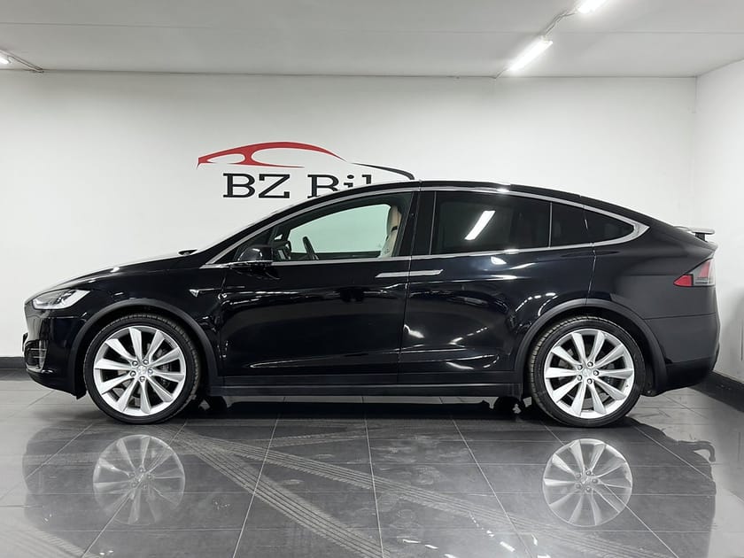 Bild 3 av Tesla Model X 100D AWD Long Range 525hk 6 Sits Drag