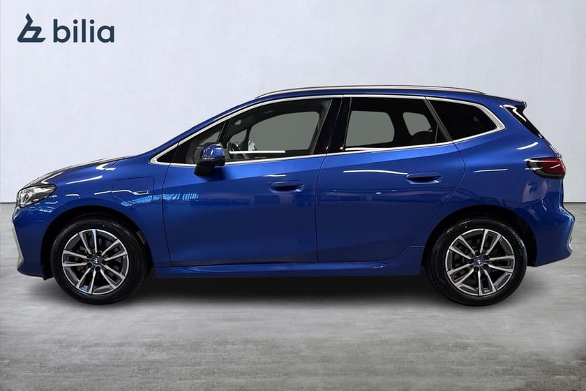 Bild 3 av BMW 225e xDrive Active Tourer M-sport | Panorama | Drag | H&K