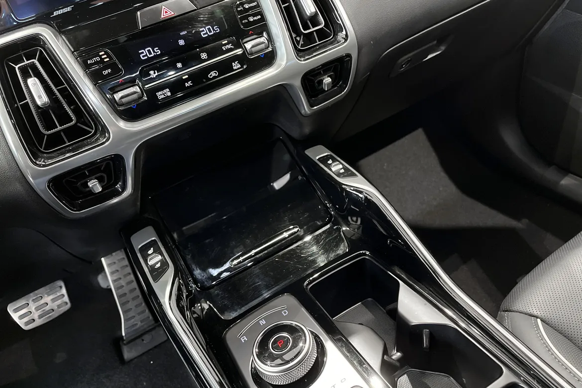picture of a car