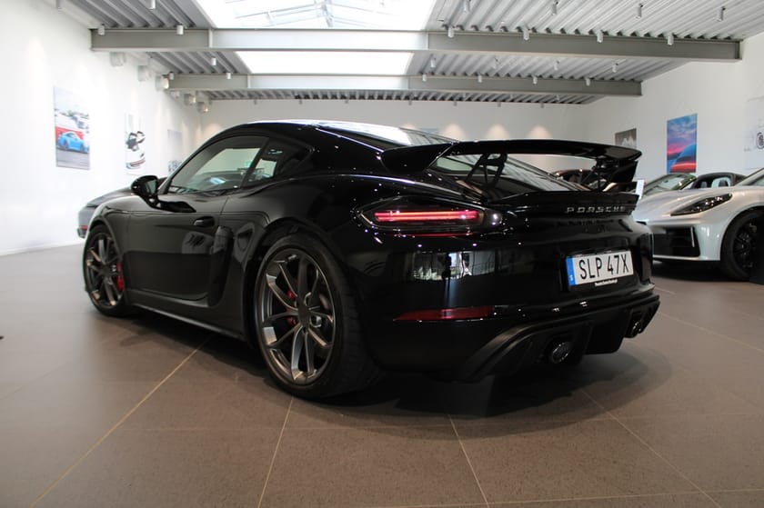 Bild 2 av Porsche 718 Cayman GT4 