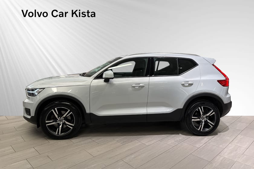 Bild 3 av Volvo XC40 D3 AWD Momentum Edition B-Kamera Rattvärme