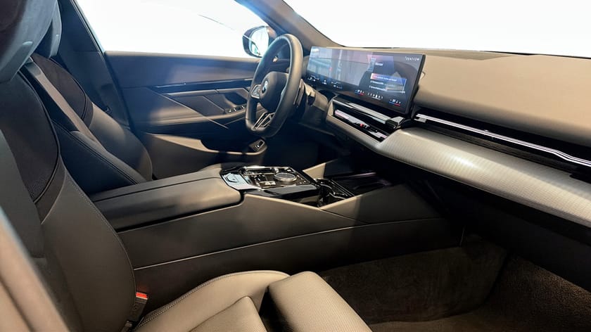 Bild 3 av BMW 520d xDrive Sedan M-Sport Digital Key Rattvärme Dragkrok