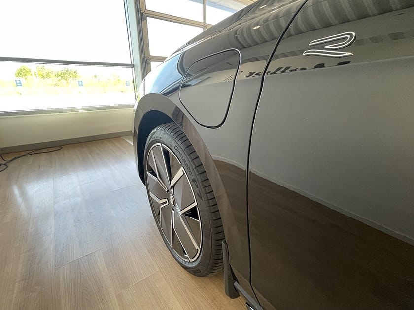 Bild 5 av Volkswagen Passat Variant eHybrid 272 DSG6 R-LINE