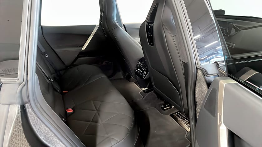 Bild 5 av BMW iX xDrive40 Comfort, Sport line
