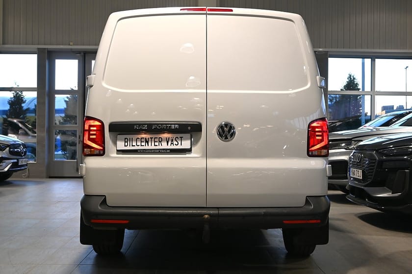 Bild 4 av Volkswagen Transporter T30 TDI 150hk DSG Komfortpaket V-inredd