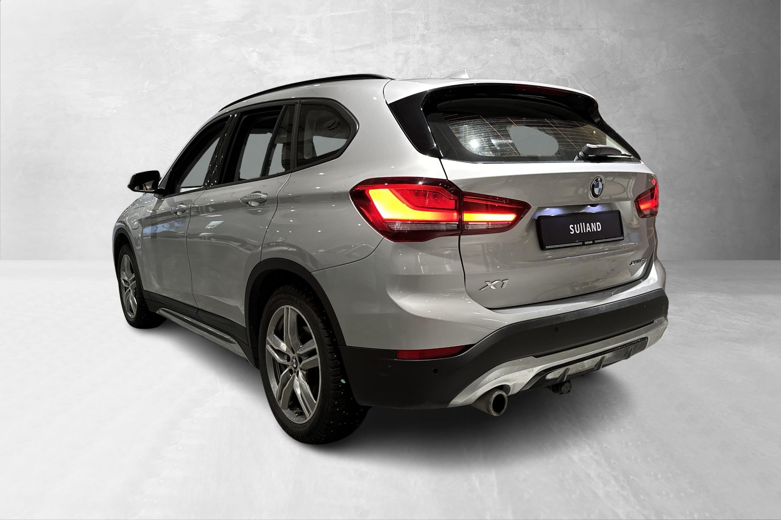 Thumnail bilde 2 av BMW X1 xDrive25e