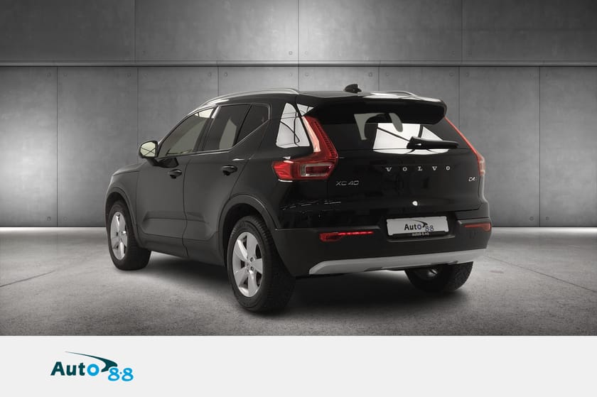 Bilde 4 av Volvo XC40 KAMPANJE* D4  Momentum  AWD Skinn Krok Kamera