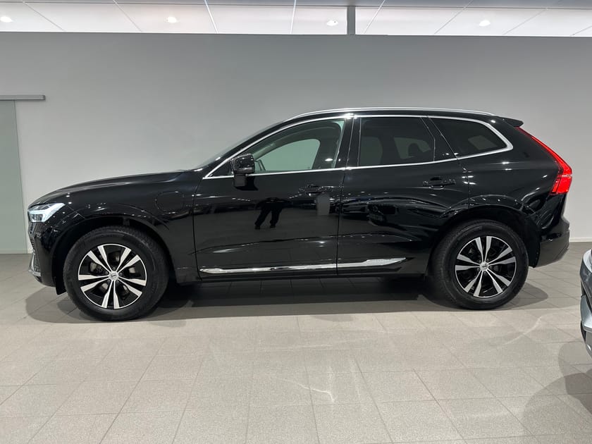 Bild 3 av Volvo XC60 Recharge T6 Core Edition, Dragkrok, Panoramatak