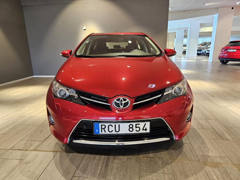 Bild 3 av Toyota Auris 1.6 132hk | V-hjul Backkamera Motorvärmare