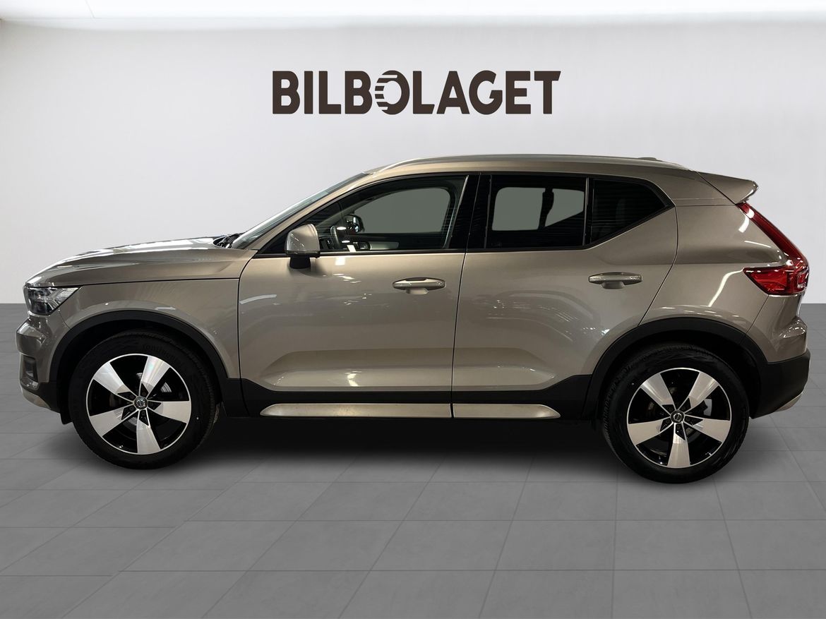 Volvo XC40 2022 - miniatyr 2