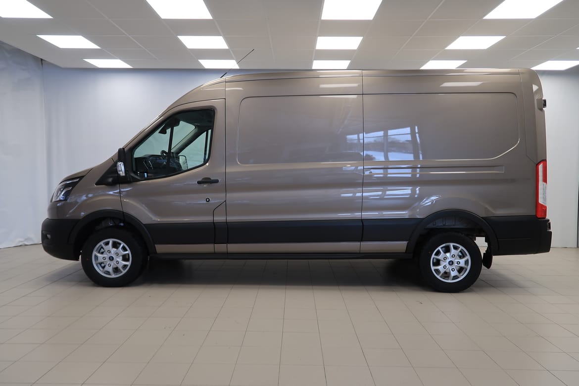 Ford Transit 2023 - miniatyr 2