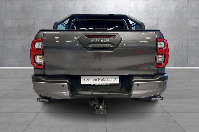 Bilde 4 av Toyota Hilux Dobbelcab SR+ Invinsible X. D-Cab. 204hk. Servicehistorikk.