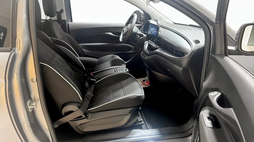 Bild 3 av Fiat 500e BEV HB 320KM BASIC