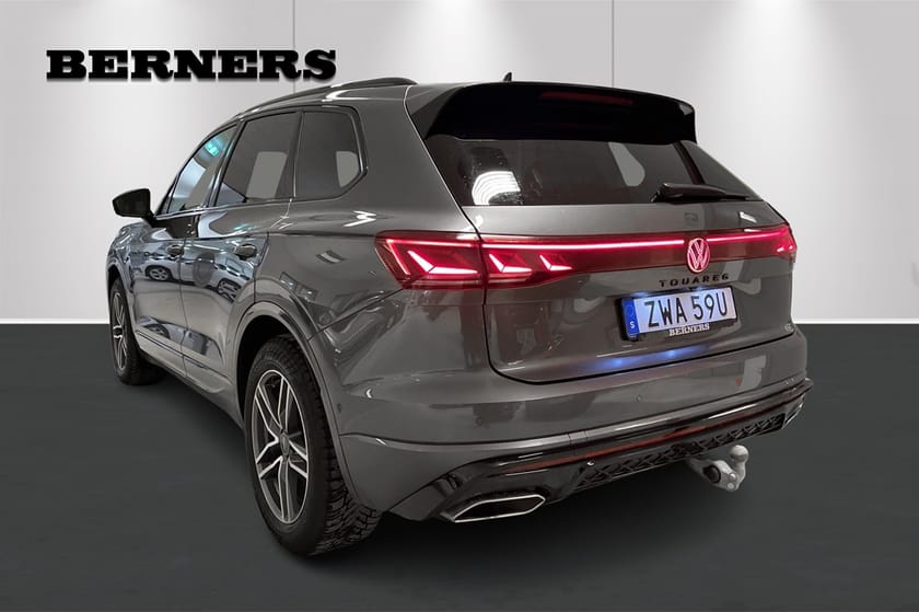 Bild 3 av Volkswagen Touareg R-Line Tdi 4-Motion / Luftfjädring / Panorama
