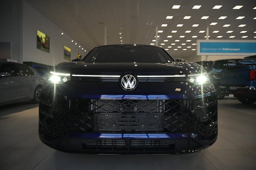 Bild 3 av Volkswagen Tayron 7-seater R-Line *Black Edition*- FULLUTRUSTAD