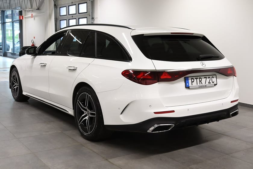 Bild 4 av Mercedes-Benz E 220 d 4MATIC T 220d Kombi AMG Dieselvärmare Drag