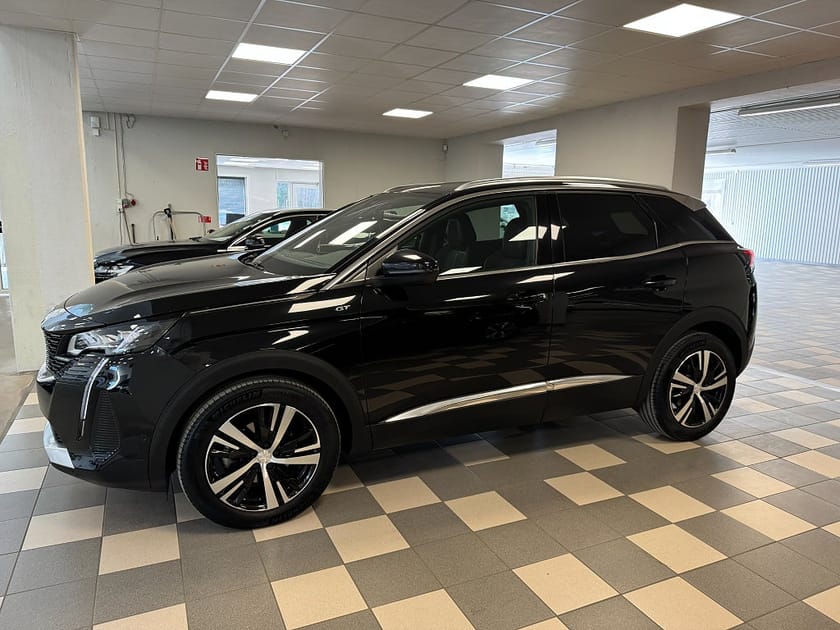 Bild 2 av Peugeot 3008 1.2 PureTech 130 EAT GT B-kamera Cockpit Navi