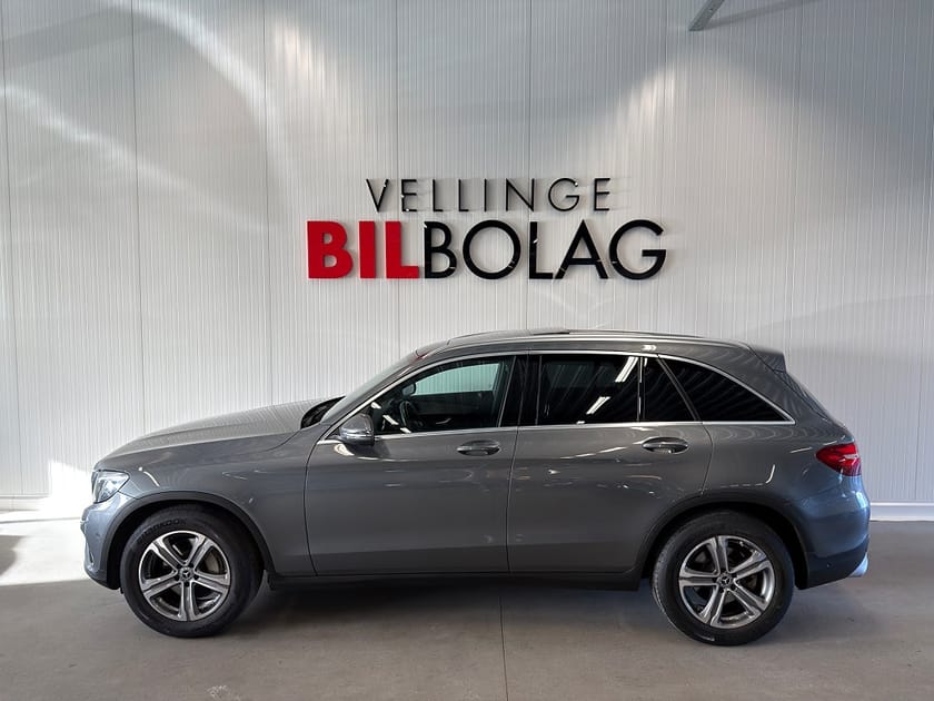 Bild 1 av Mercedes-Benz GLC 250 4MATIC 9G-Tronic Pano B-Kamera Navi Drag